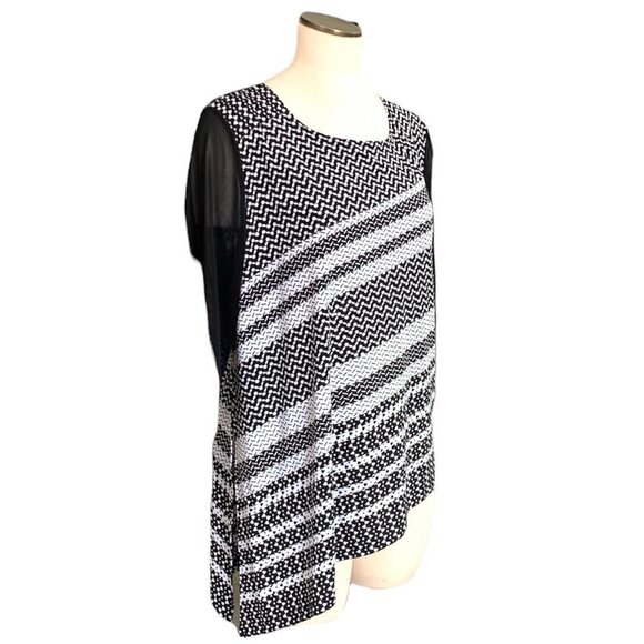 Chicos Travelers 3 Plus Sz (XL/16) Asymmetric Hem Black & White Tunic Top #217H - Picture 3 of 7